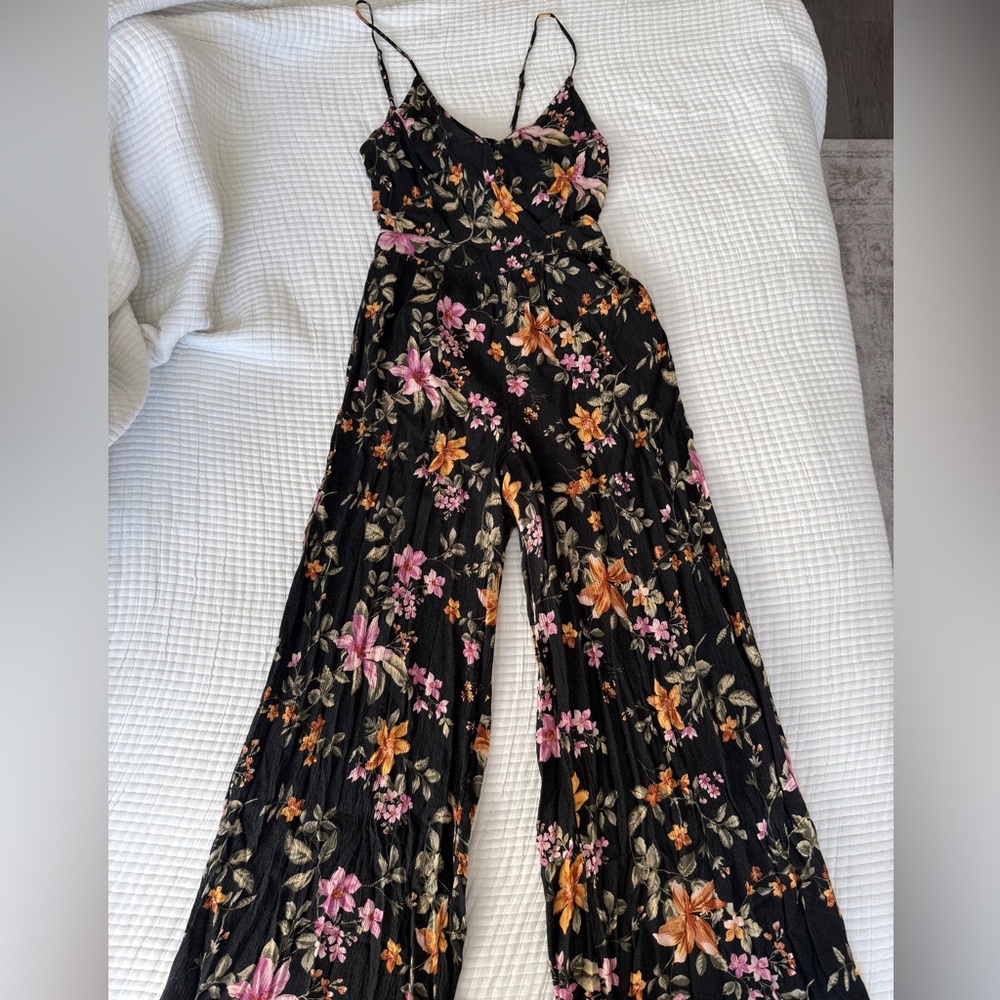 American Eagle Floral Romper